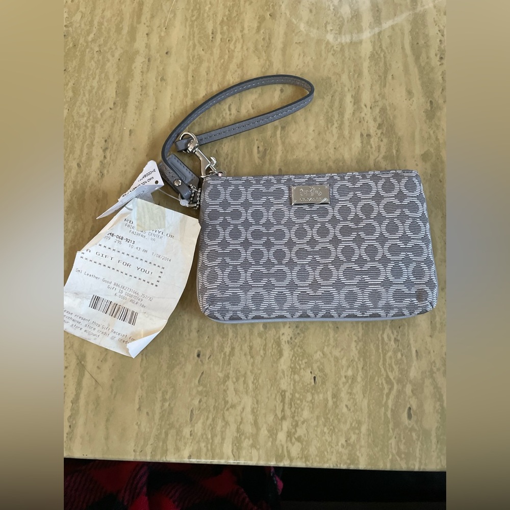Coach wristlet - Picture 1 of 7